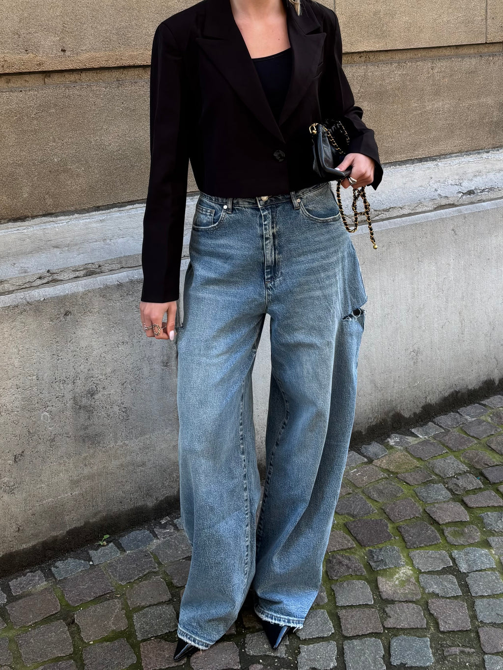 Lizzy basic cropped blazer