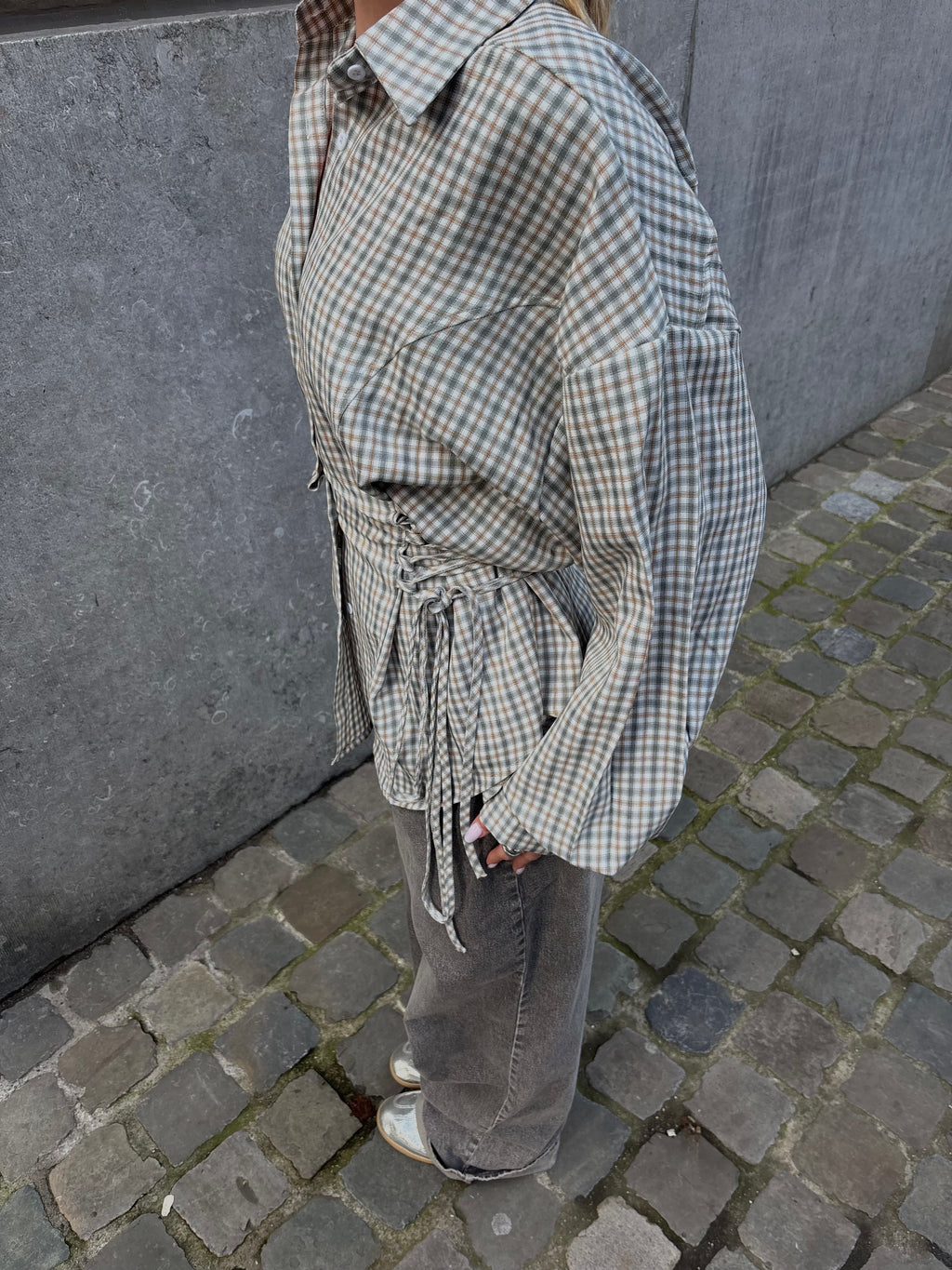 Lara tailored blouse