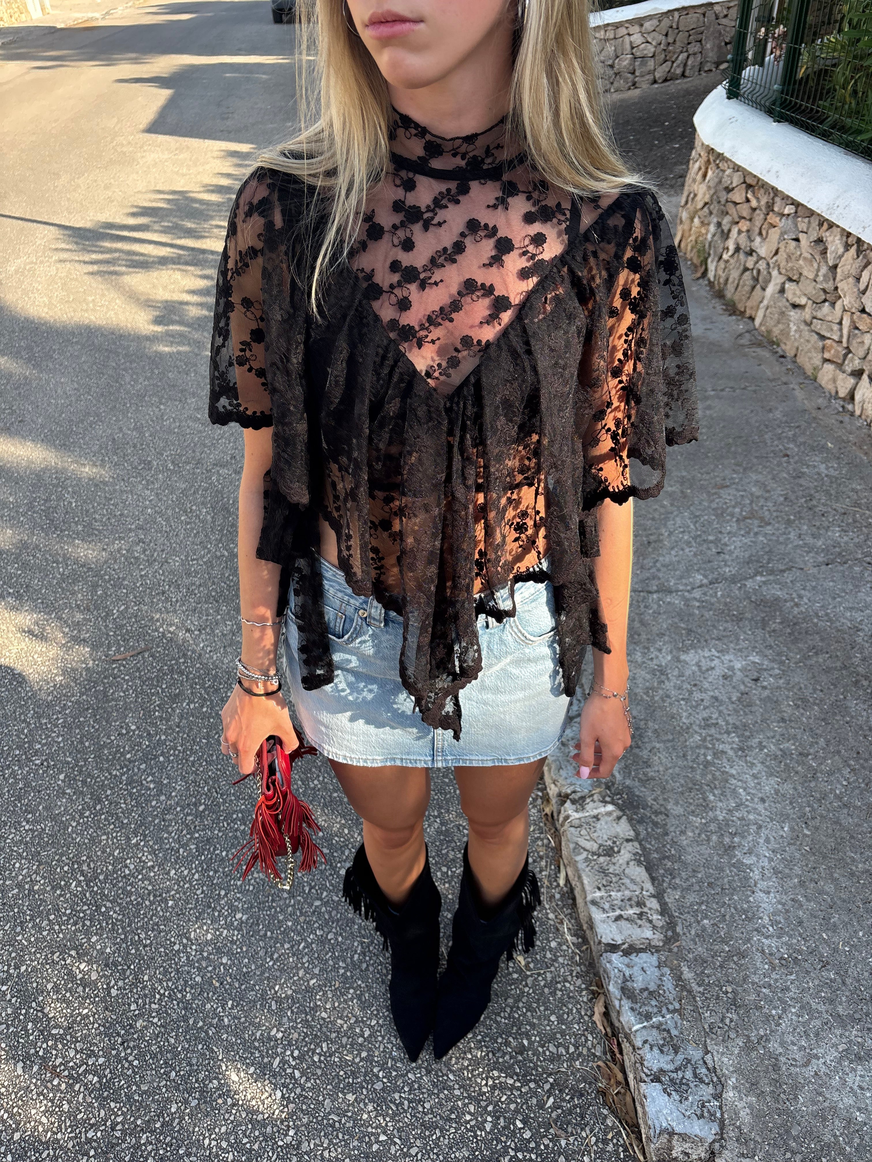 Nikki lace top