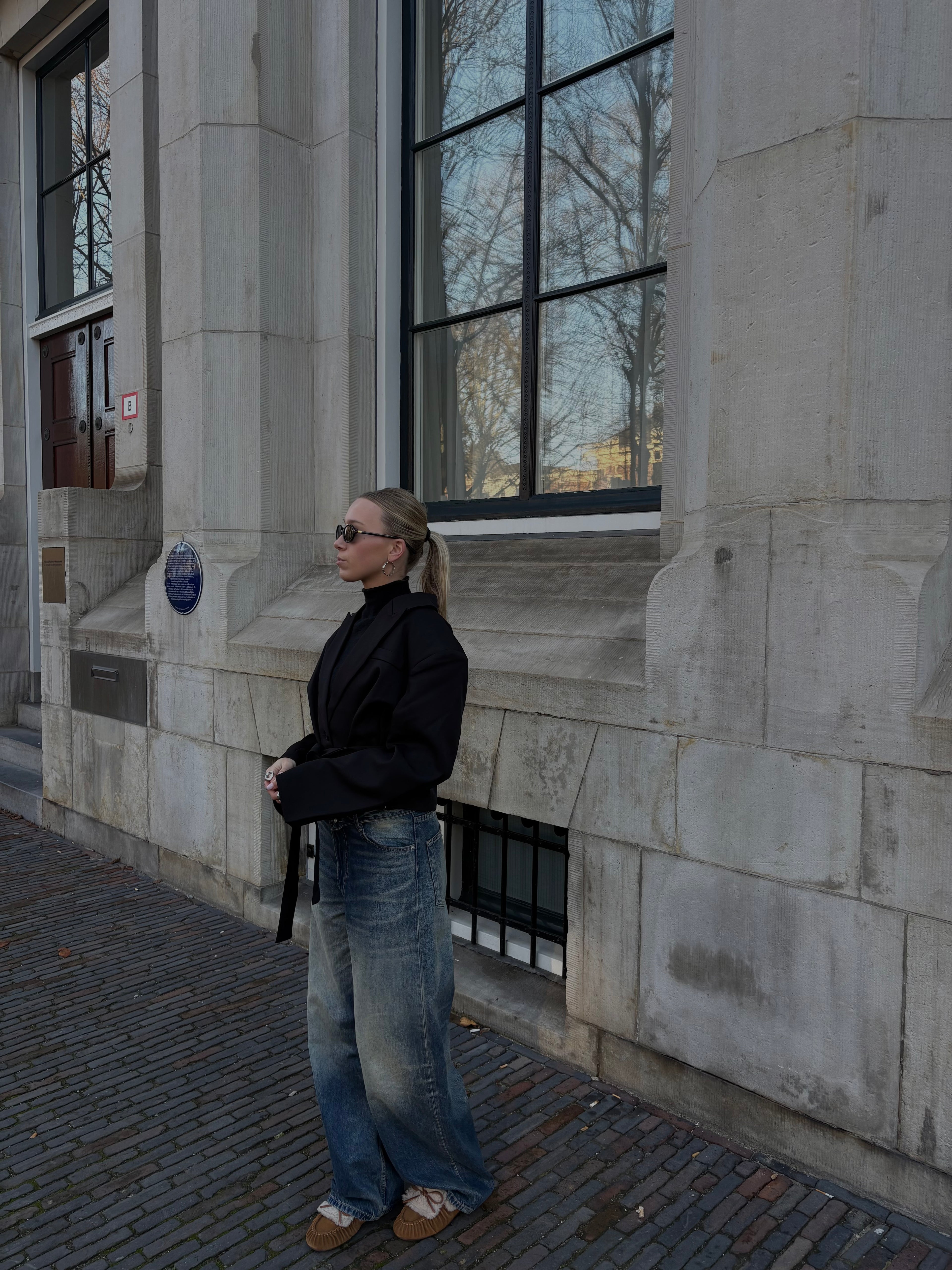 Fenne cropped blazer black